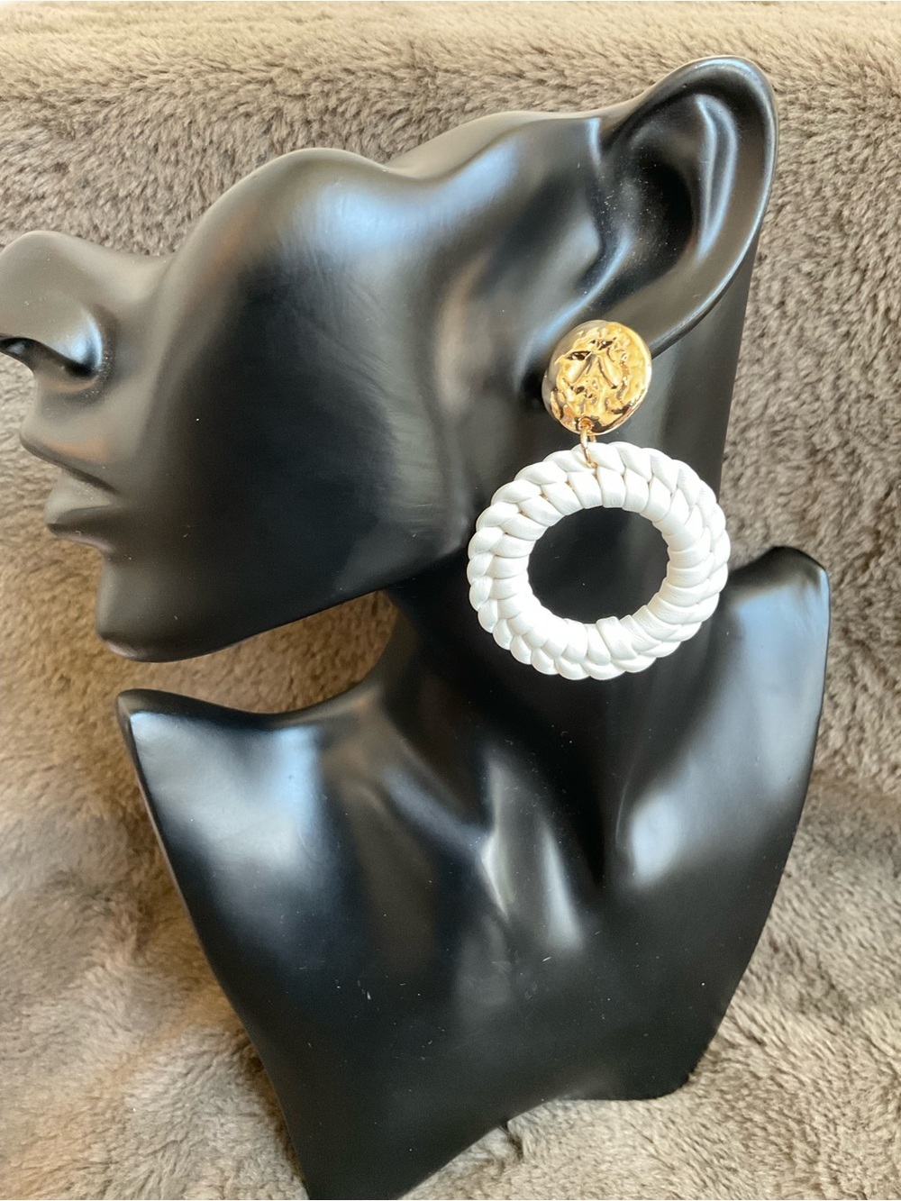 NWT Rush by Denis & Charles White Leatherette Drop Earrings